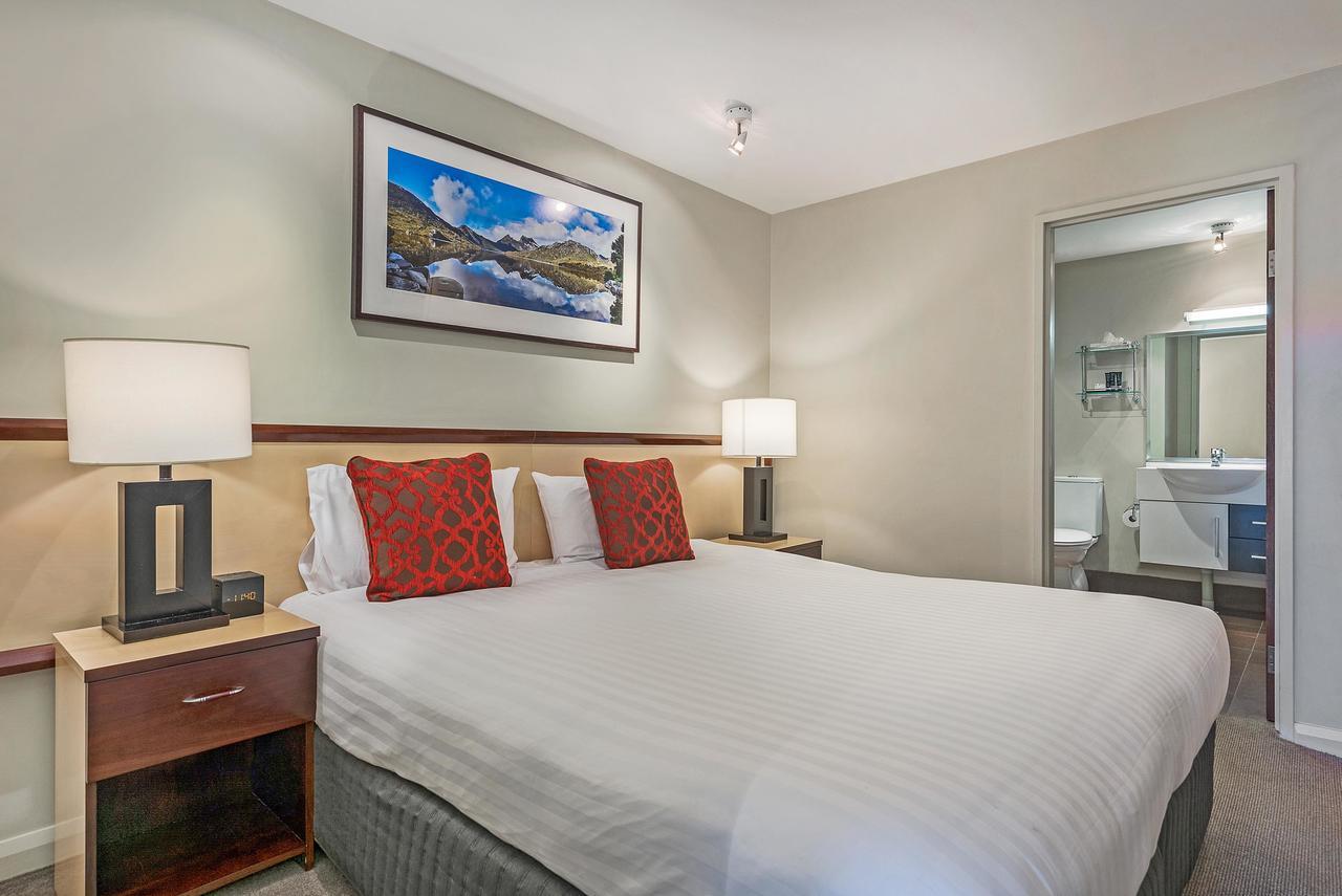 Mantra One Sandy Bay Road Хобарт Экстерьер фото