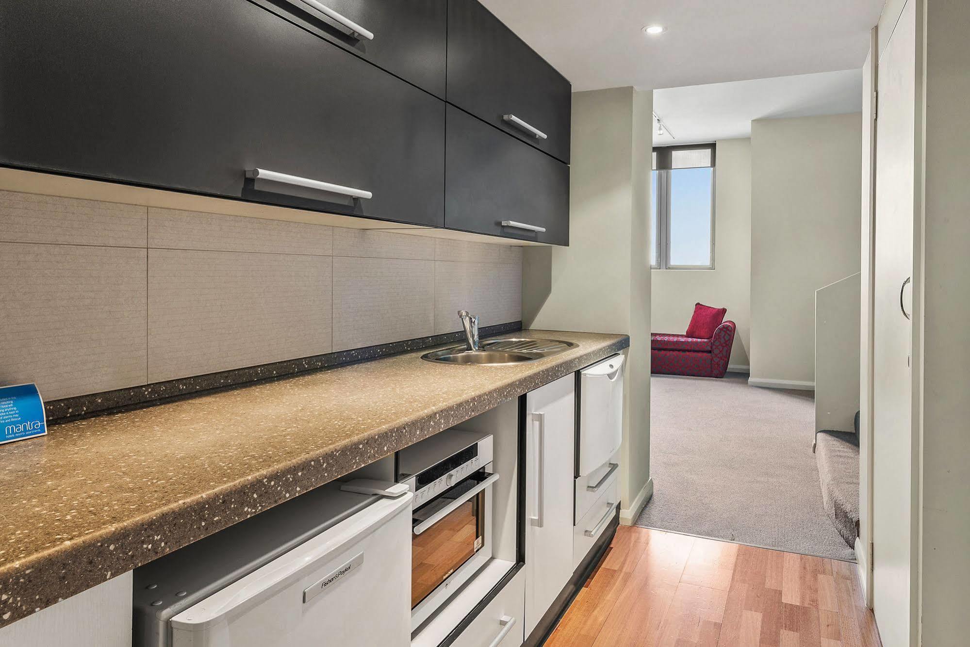 Mantra One Sandy Bay Road Хобарт Экстерьер фото